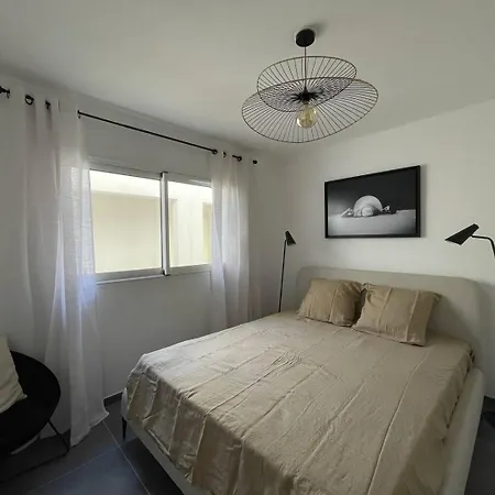 Apartment T3 Dans Neuve Avec Piscine *